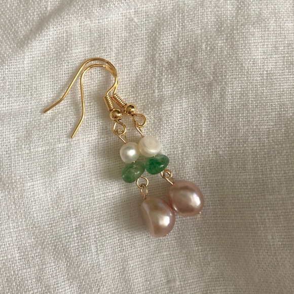 Natural crystal & freshwater pearl 14K gold filled earrings - Picture 3 of 4